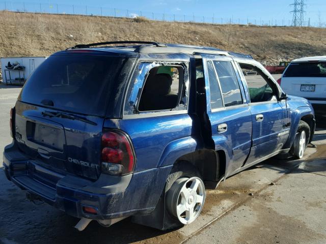 1GNDT13S922374147 - 2002 CHEVROLET TRAILBLAZE BLUE photo 4