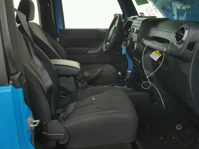 1C4AJWAG4HL678826 - 2017 JEEP WRANGLER S BLUE photo 5