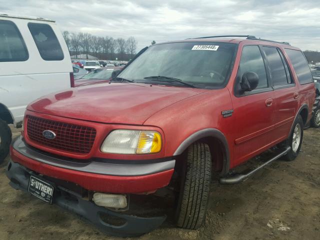 1FMRU15L2YLB58835 - 2000 FORD EXPEDITION MAROON photo 2