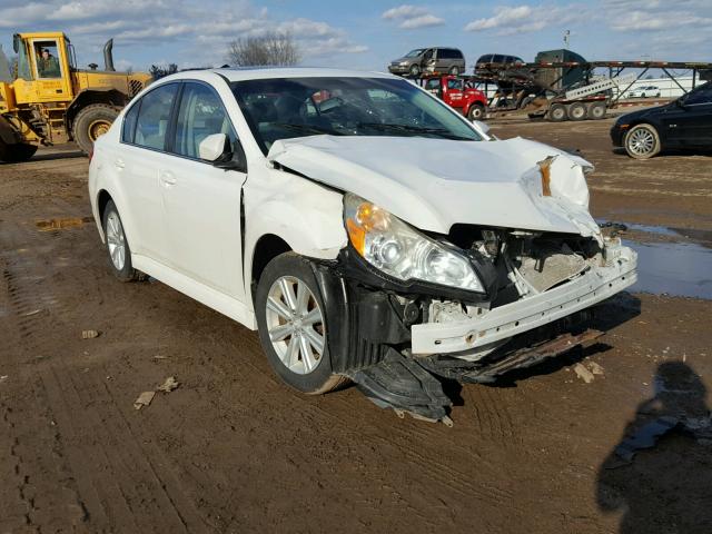 4S3BMCG69B3239377 - 2011 SUBARU LEGACY 2.5 WHITE photo 1