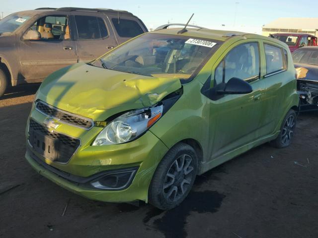 KL8CF6S97DC549430 - 2013 CHEVROLET SPARK 2LT GREEN photo 2