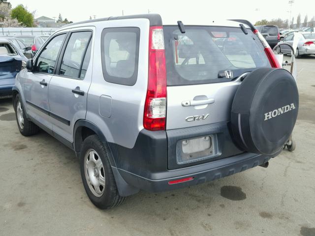 JHLRD68515C005022 - 2005 HONDA CR-V LX SILVER photo 3