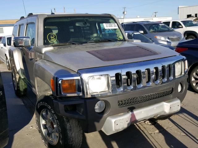 5GTEN13E988100401 - 2008 HUMMER H3 GRAY photo 1