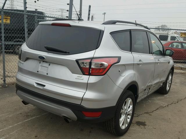 1FMCU0GD0HUD05959 - 2017 FORD ESCAPE SE SILVER photo 4