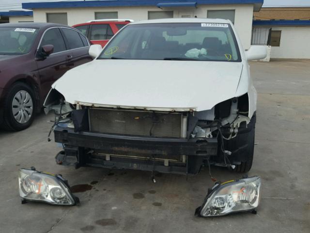 4T1BK36B75U056221 - 2005 TOYOTA AVALON XL WHITE photo 9