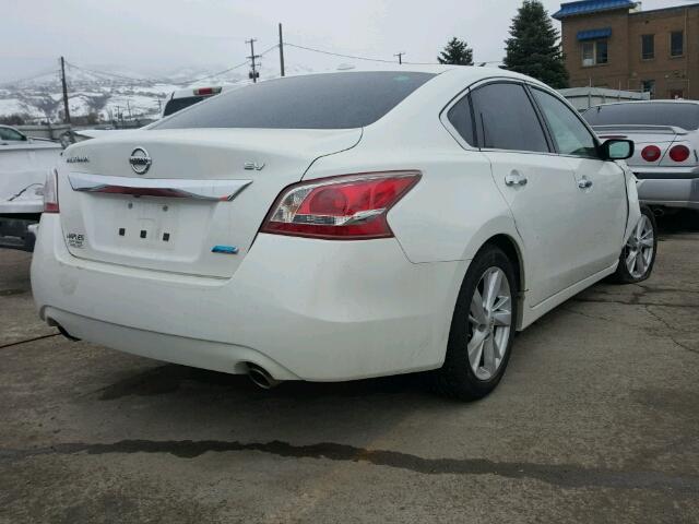 1N4AL3AP7DC263170 - 2013 NISSAN ALTIMA 2.5 WHITE photo 4