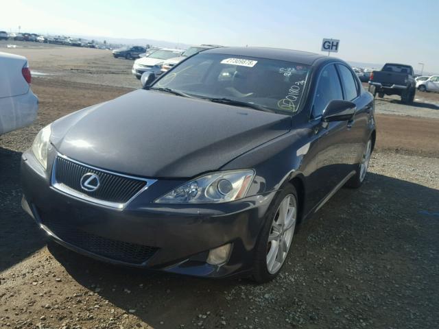 JTHBK262975026468 - 2007 LEXUS IS 250 GRAY photo 2