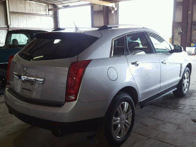 3GYFNAEY0BS675983 - 2011 CADILLAC SRX LUXURY SILVER photo 4