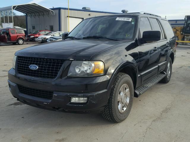 1FMFU20516LA47837 - 2006 FORD EXPEDITION BLACK photo 2