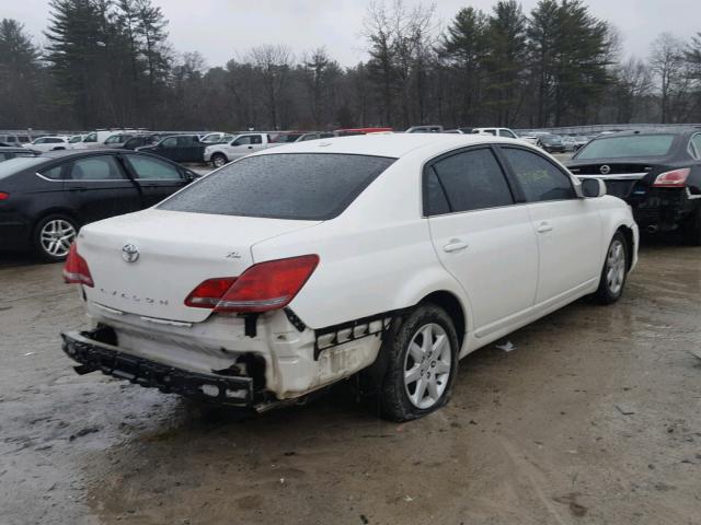 4T1BK36B29U330933 - 2009 TOYOTA AVALON XL WHITE photo 4