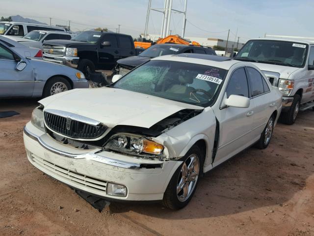 1LNHM86S52Y711790 - 2002 LINCOLN LS 白色 照片 2