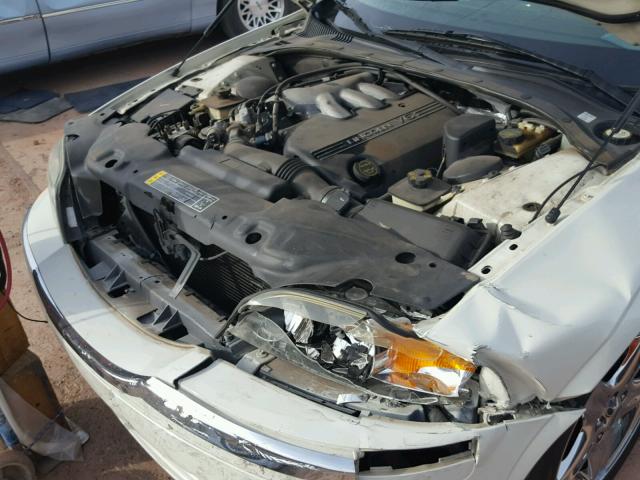 1LNHM86S52Y711790 - 2002 LINCOLN LS WHITE photo 9