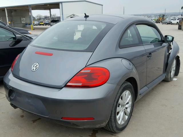 3VWFP7AT1EM600602 - 2014 VOLKSWAGEN BEETLE GRAY photo 4