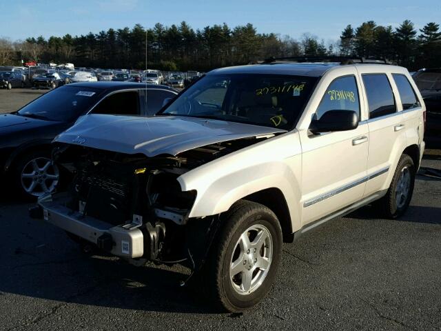 1J8HR58N67C616762 - 2007 JEEP GRAND CHER SILVER photo 2