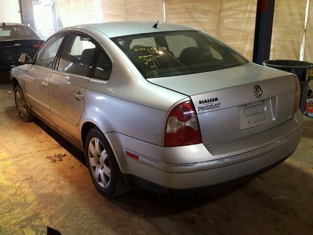 WVWAD63B95E052651 - 2005 VOLKSWAGEN PASSAT SILVER photo 3