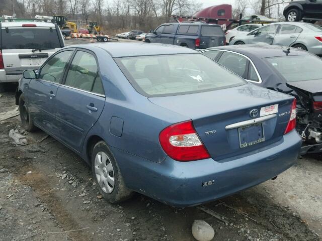 4T1BE32K93U701705 - 2003 TOYOTA CAMRY LE BLUE photo 3