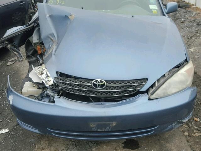 4T1BE32K93U701705 - 2003 TOYOTA CAMRY LE BLUE photo 7