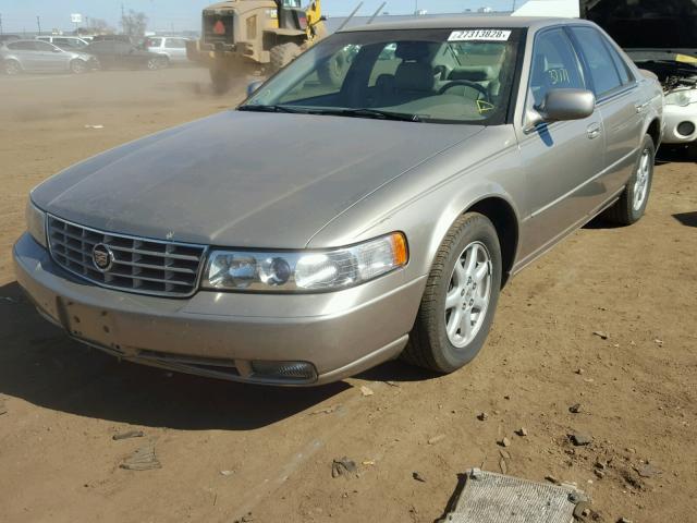 1G6KS54Y13U104092 - 2003 CADILLAC SEVILLE SL GOLD photo 2