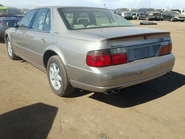 1G6KS54Y13U104092 - 2003 CADILLAC SEVILLE SL GOLD photo 3