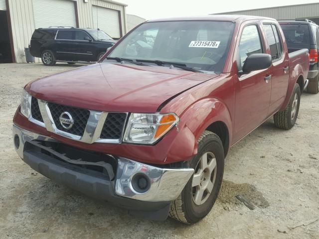 1N6AD07U76C466174 - 2006 NISSAN FRONTIER C RED photo 2