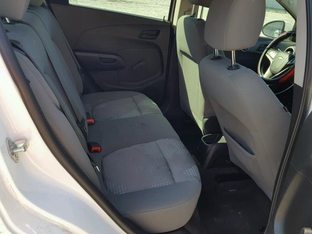 1G1JA6SH7F4114241 - 2015 CHEVROLET SONIC LS 白色 照片 6