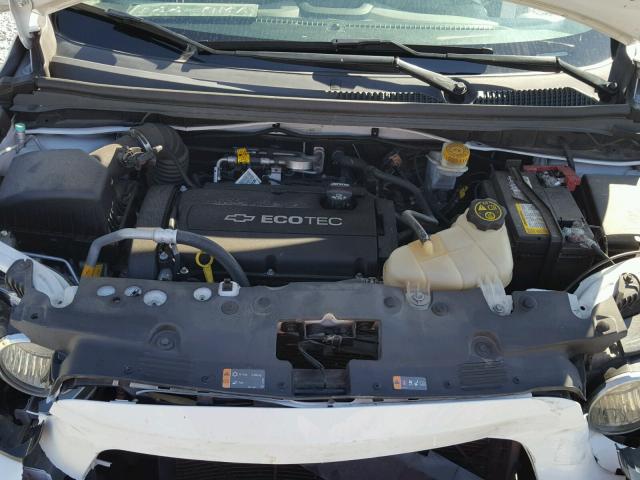 1G1JA6SH7F4114241 - 2015 CHEVROLET SONIC LS 白色 照片 7