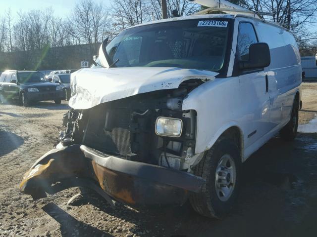 1GTGG25VX61122748 - 2006 GMC SAVANA G25 WHITE photo 2