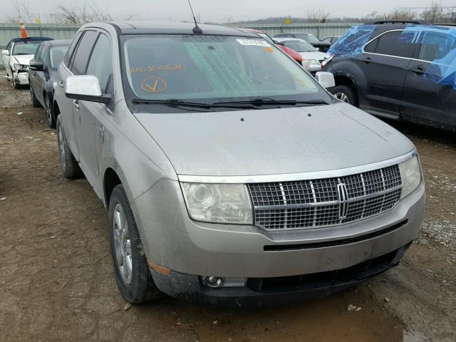 2LMDU88C68BJ00620 - 2008 LINCOLN MKX SILVER photo 1