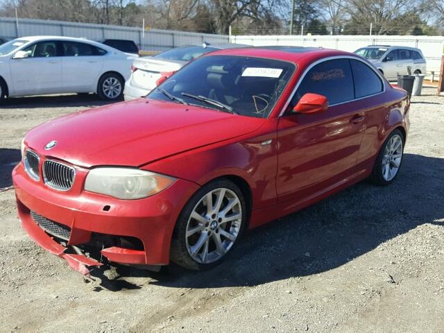 WBAUC9C52CVM11652 - 2012 BMW 135 I RED photo 2