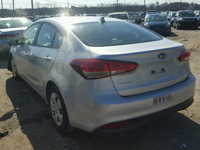 3KPFK4A73HE071462 - 2017 KIA FORTE LX SILVER photo 3