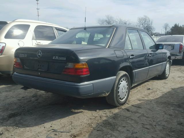 WDBEB28D1LB295359 - 1990 MERCEDES-BENZ 300 D GRAY photo 4