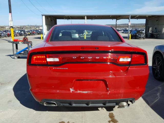 2C3CDXBG6DH612830 - 2013 DODGE CHARGER SE RED photo 9
