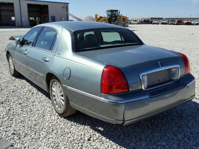 1LNHM81W05Y663906 - 2005 LINCOLN TOWN CAR S GREEN photo 3