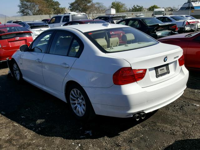 WBAPH57509NM34082 - 2009 BMW 328 I SULE WHITE photo 3