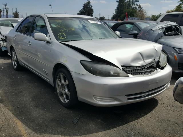 4T1BE32K52U586566 - 2002 TOYOTA CAMRY LE SILVER photo 1