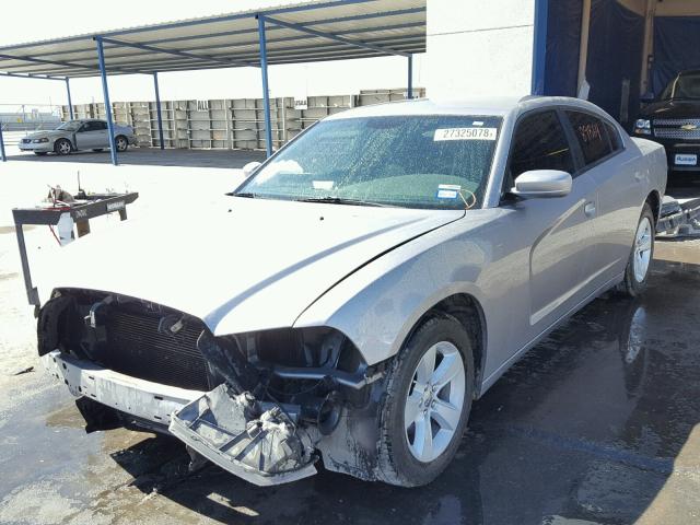 2C3CDXBG3EH299981 - 2014 DODGE CHARGER SE SILVER photo 2