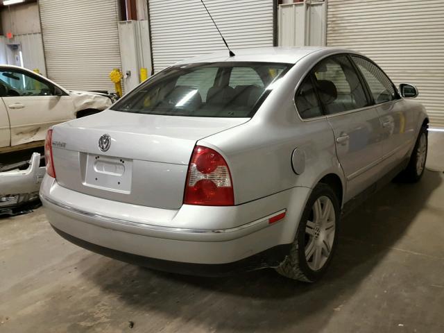 WVWAD63B55E081029 - 2005 VOLKSWAGEN PASSAT GLS SILVER photo 4