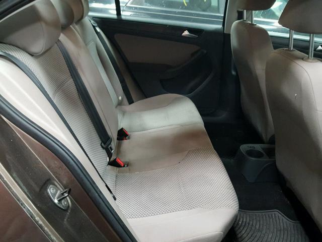 3VW2K7AJXBM113616 - 2011 VOLKSWAGEN JETTA BASE 棕色 照片 6