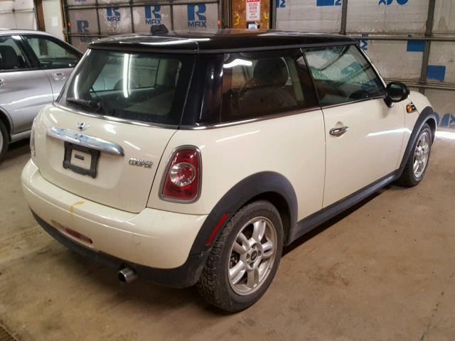 WMWSU3C58DT545192 - 2013 MINI COOPER WHITE photo 4