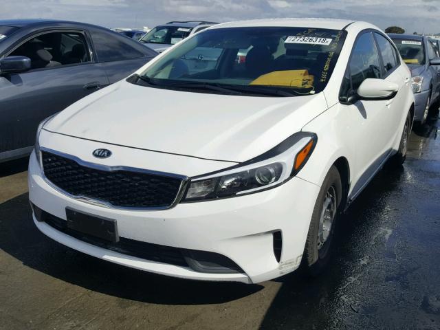 3KPFK4A72HE060579 - 2017 KIA FORTE LX WHITE photo 2