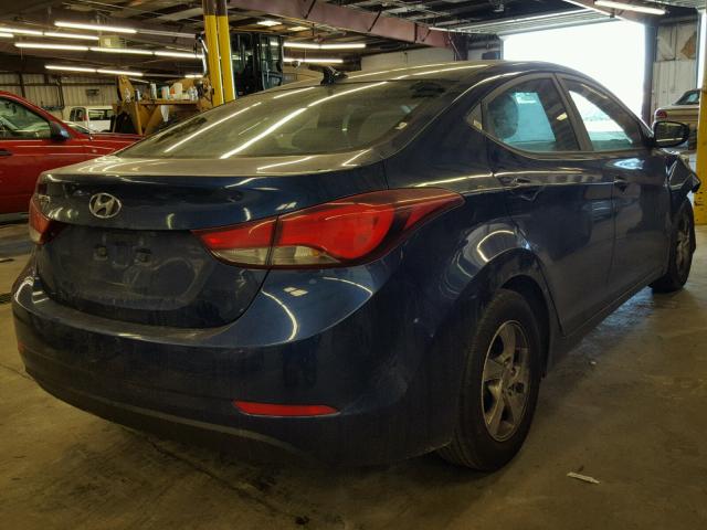 5NPDH4AE4FH645161 - 2015 HYUNDAI ELANTRA SE BLUE photo 4