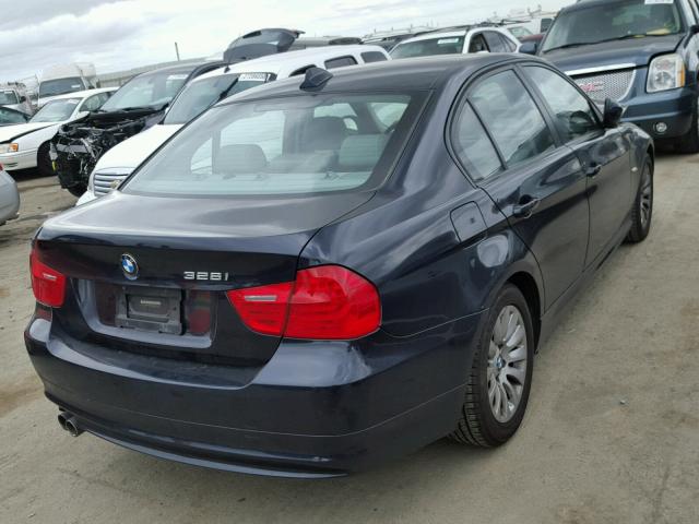 WBAPH53559A438142 - 2009 BMW 328 I SULE BLUE photo 4