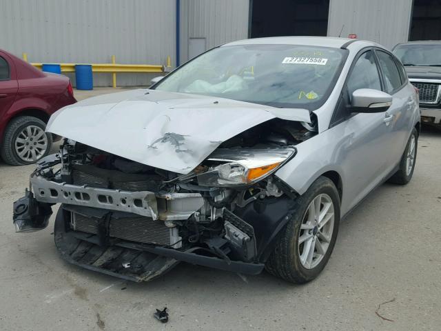 1FADP3K23FL233381 - 2015 FORD FOCUS SE SILVER photo 2