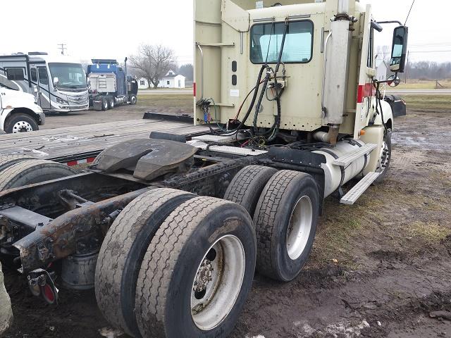 1FUJA6CK37LX99601 - 2007 FREIGHTLINER CONVENTION BEIGE photo 3