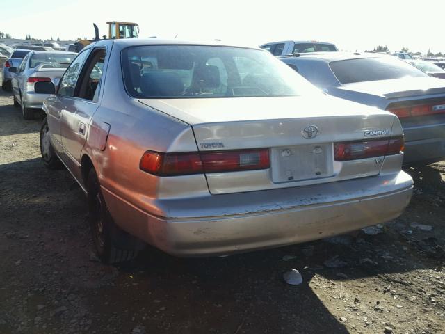 JT2BF22K4W0097075 - 1998 TOYOTA CAMRY CE GOLD photo 3