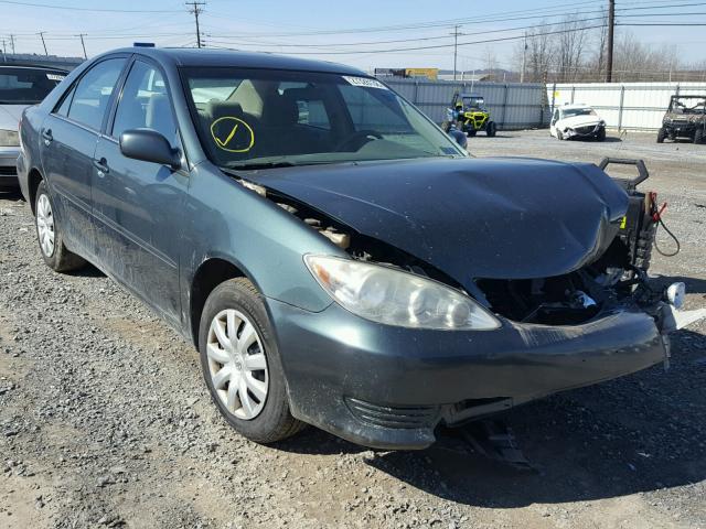 4T1BE30K15U417992 - 2005 TOYOTA CAMRY LE GREEN photo 1