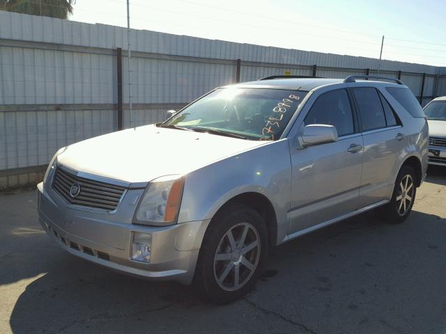 1GYDE63A640113042 - 2004 CADILLAC SRX SILVER photo 2