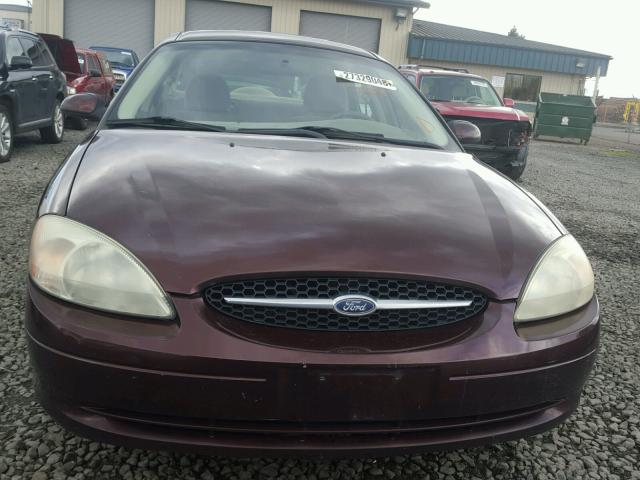 1FAFP55U31G267744 - 2001 FORD TAURUS SES MAROON photo 9