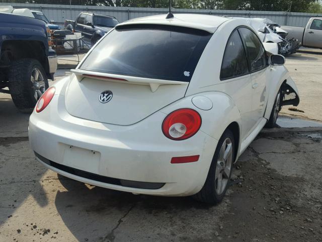 3VWFW31C88M518172 - 2008 VOLKSWAGEN NEW BEETLE 白色 照片 4