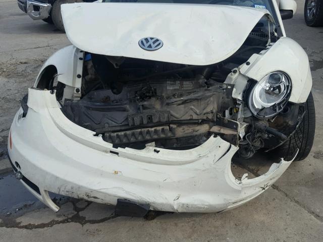 3VWFW31C88M518172 - 2008 VOLKSWAGEN NEW BEETLE 白色 照片 9